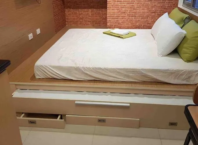 Grass Residences Condotel Apartelle Staycation Qc Apartamento *